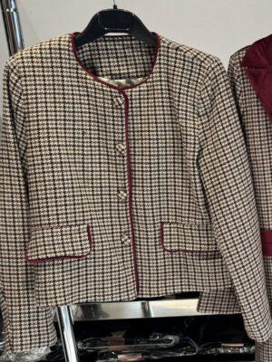 Chaqueta cuadros botones