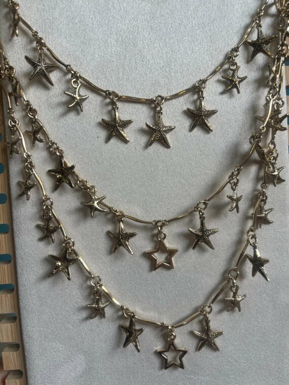 Collar triple estrellas