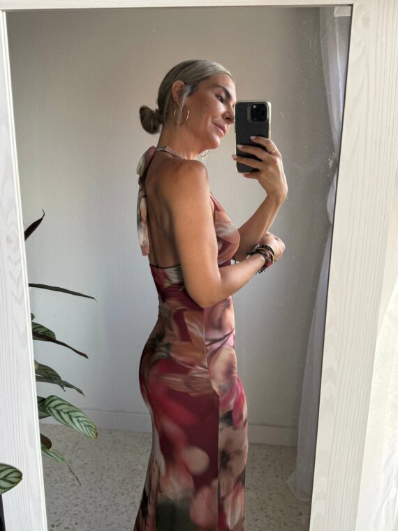 Vestido Albania