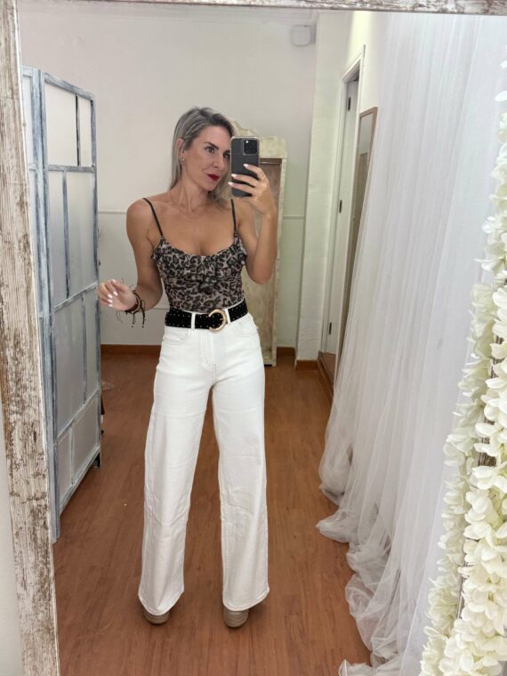 Jean beige costuras marrones