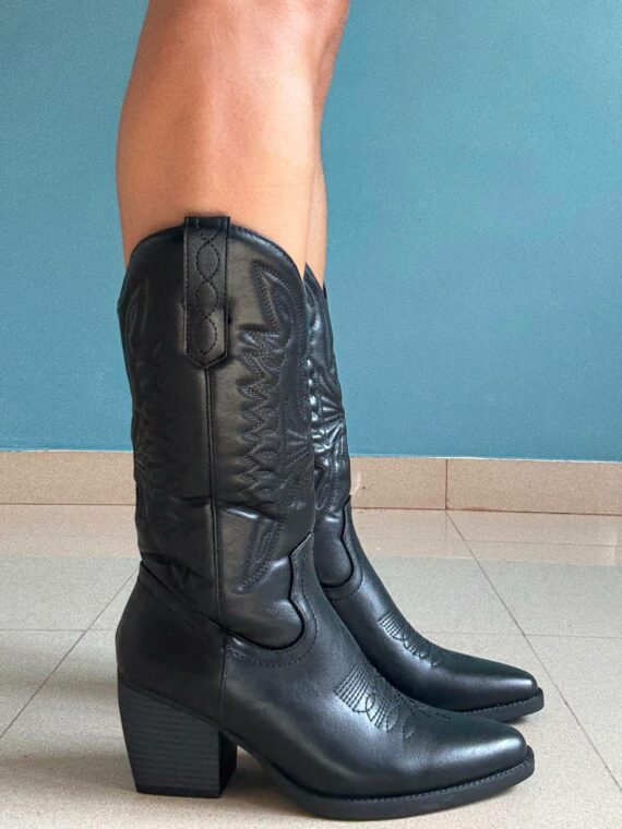 Bota cow negro