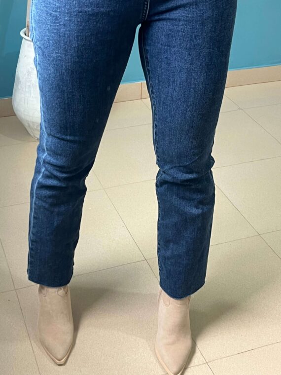 Flare Jean detalles