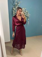 Falda encaje midi