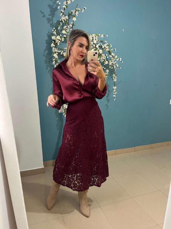 Falda encaje midi