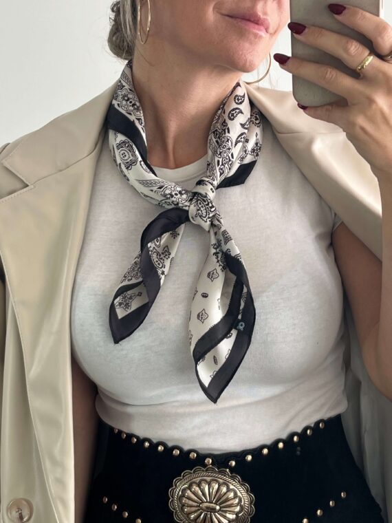 Pañuelo password negro