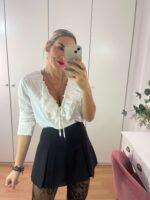 Camiseta volante atada