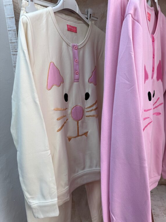 Pijama cara gato