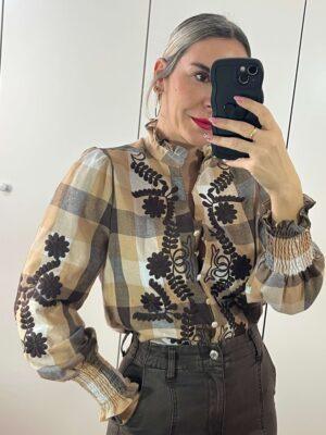 Camisa cuadros bordada