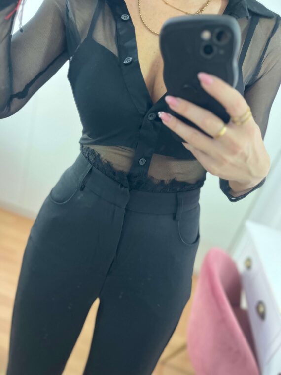 Pantalón detalle lencero