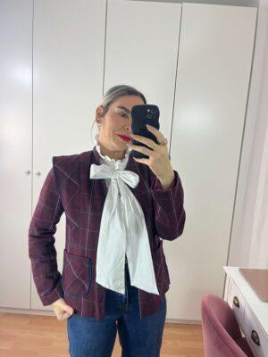 Chaqueta volante terciopelo burdeos