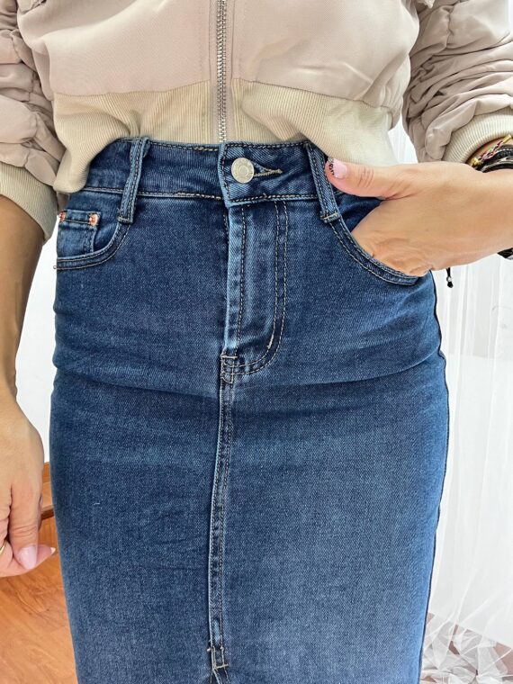 Falda denim detalle