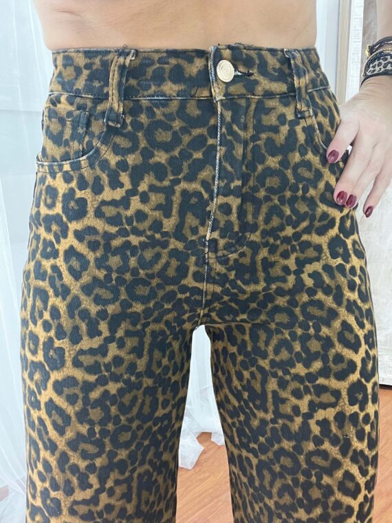 Pantalón recto animal print