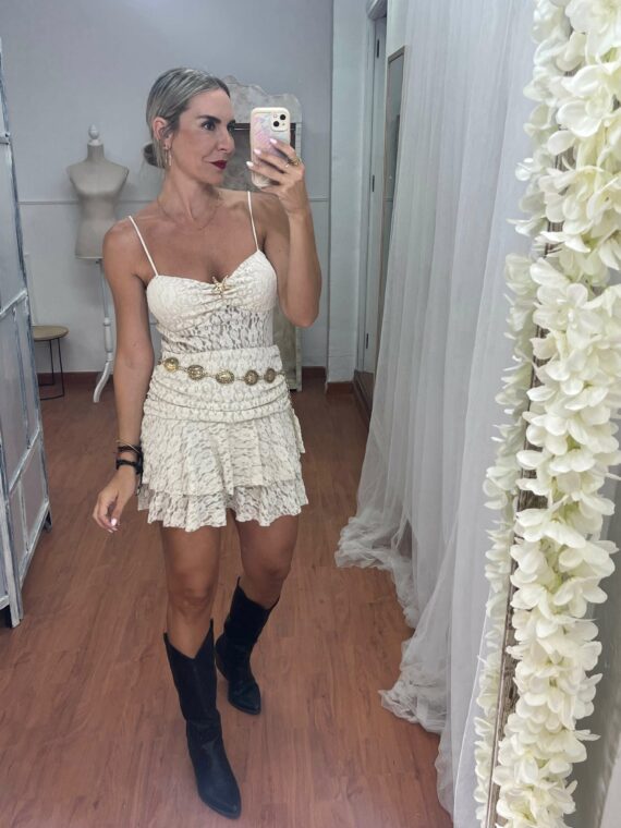 Falda chantilly