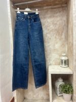 Jean detalles pata ancha