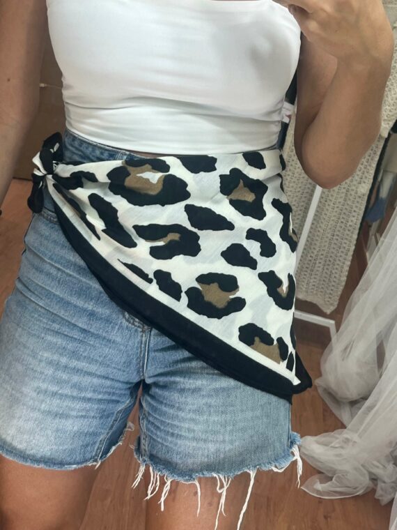 Pañuelo animal print
