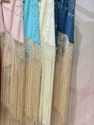 Falda mantón bordada